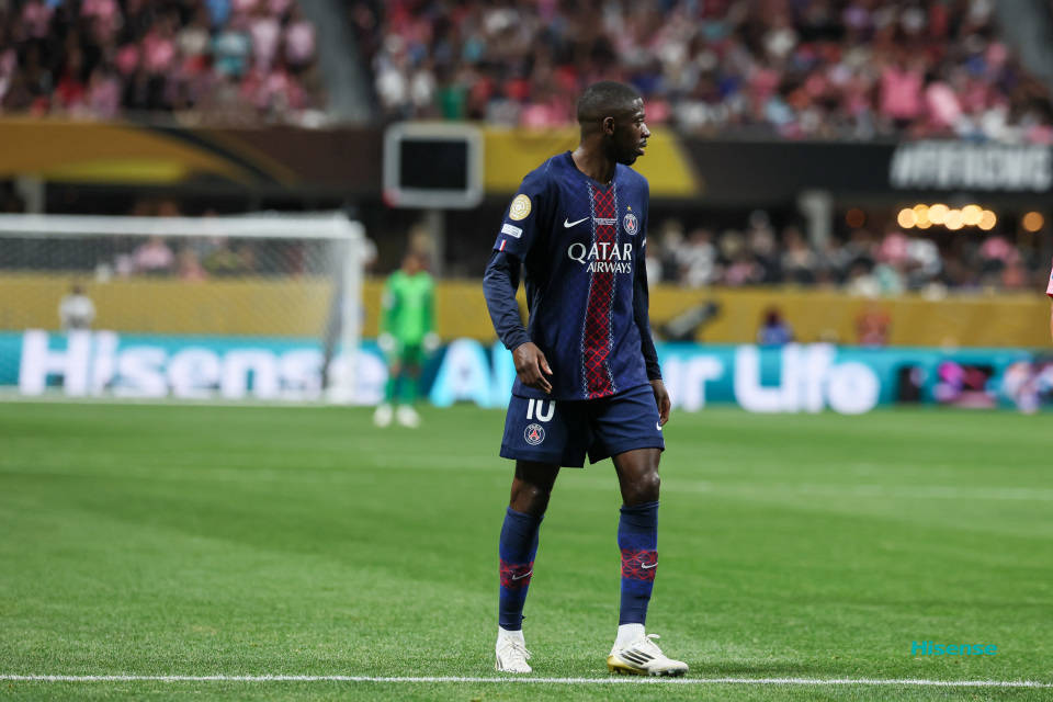 九游app最新版下载安装-巴黎圣日耳曼门将多次救险，当选全场最佳球员，在线过程.